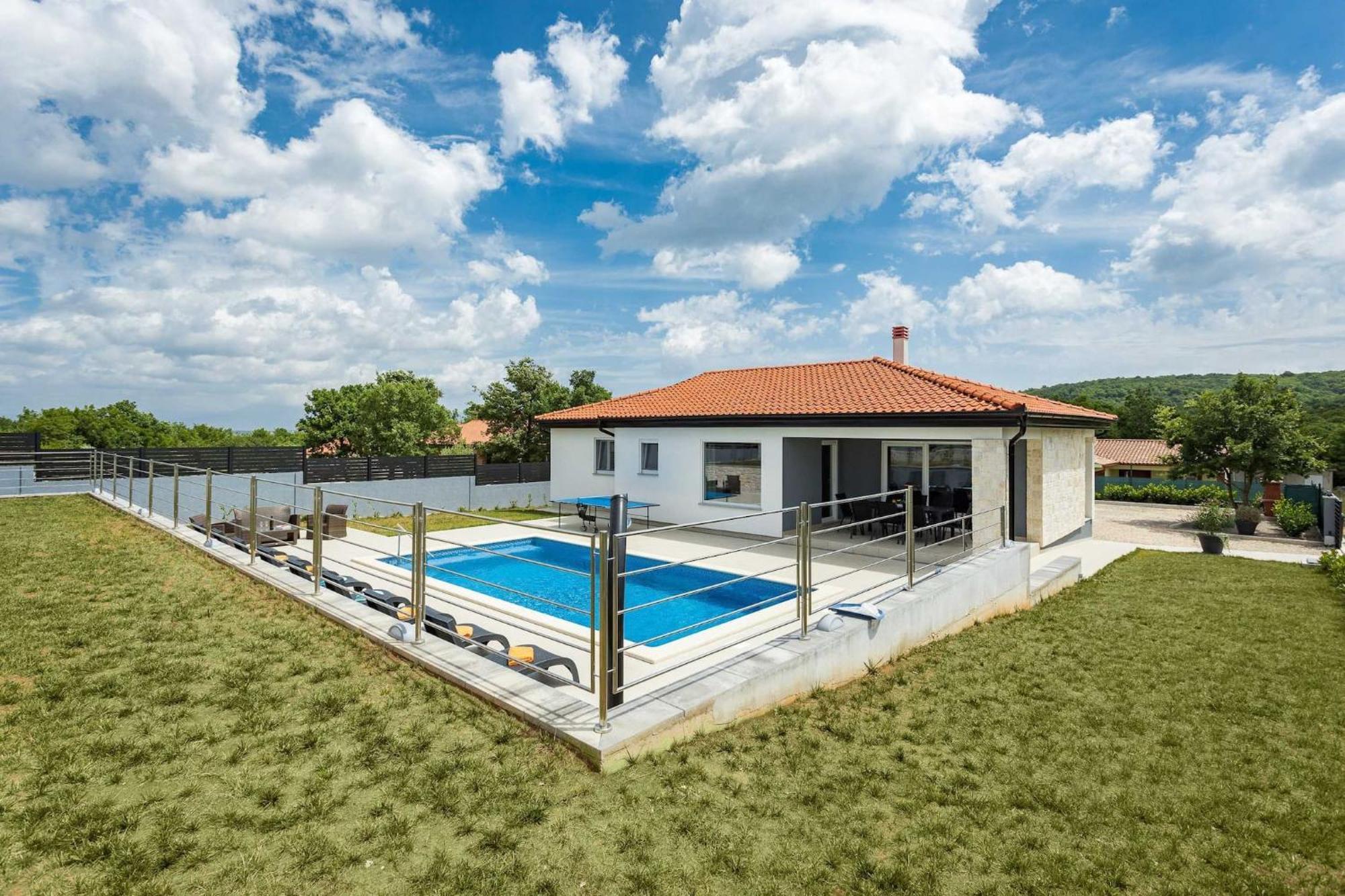 Holiday Home Greta Лабин Экстерьер фото